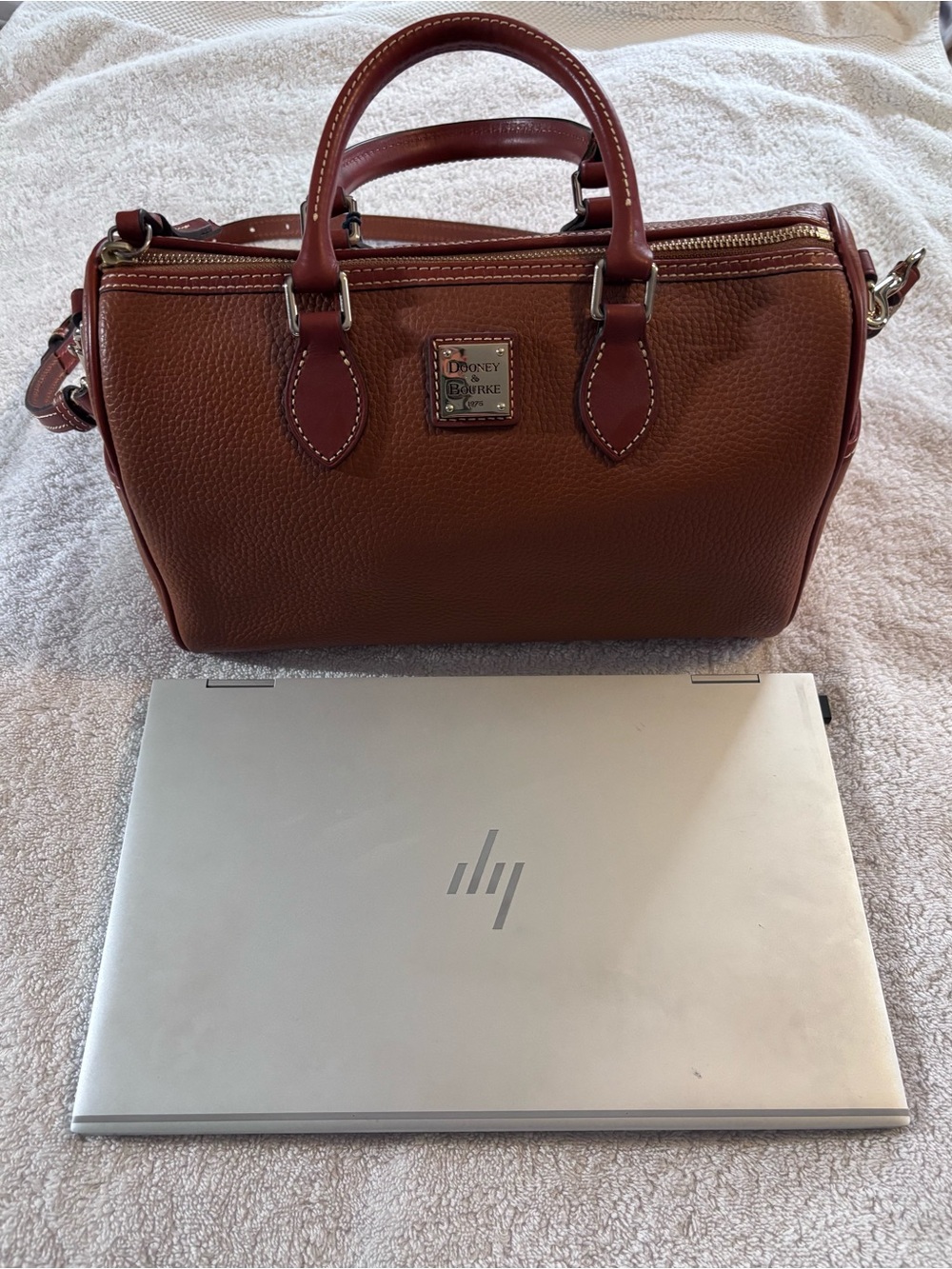 Dooney & Bourke Brown Pebbled Leather Side Pocket Satchel - brand new with tags - Picture 7 of 7